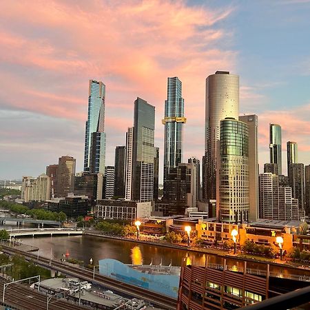 Aura2107, 2 Bedroom Apartment With Balcony, Stunning Yarra River And City Views Ville de Ville de Melbourne Extérieur photo